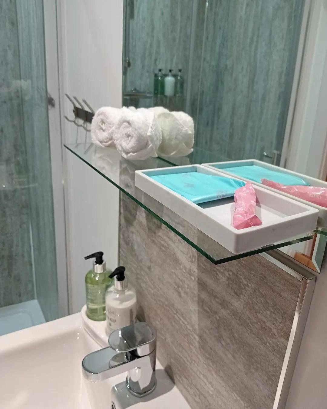 Flotnar Hus - Ensuite Rooms ケイス エクステリア 写真