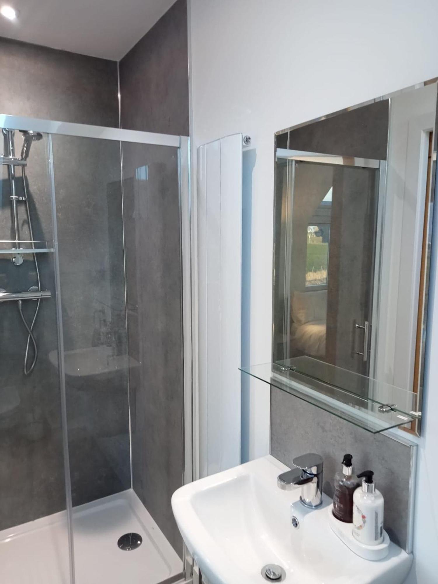 Flotnar Hus - Ensuite Rooms ケイス 部屋 写真