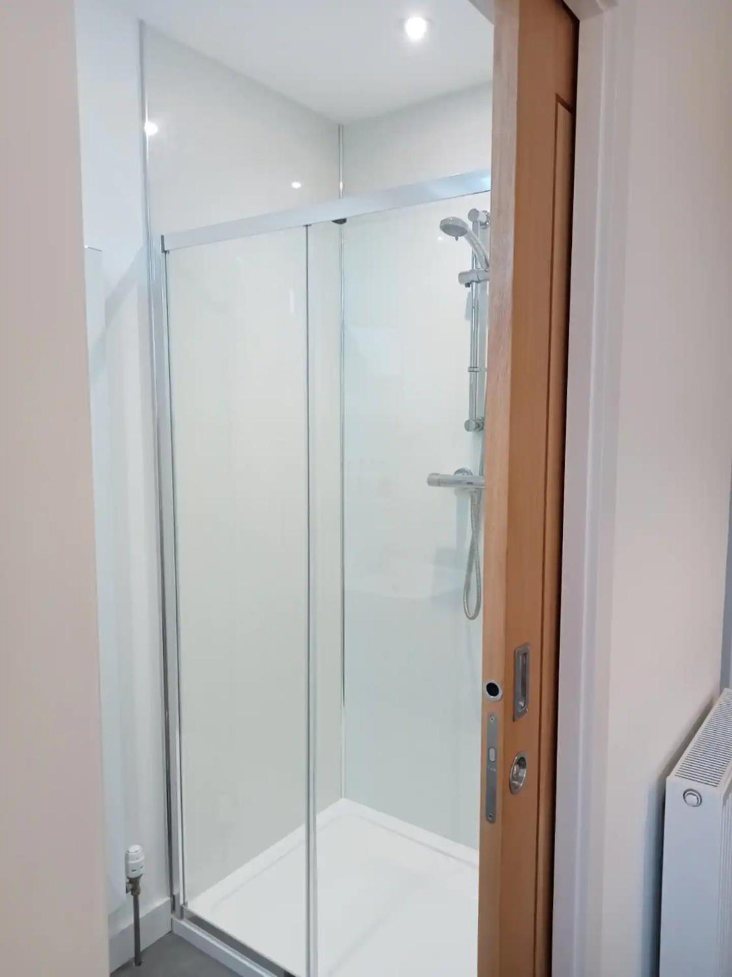 Flotnar Hus - Ensuite Rooms ケイス 部屋 写真